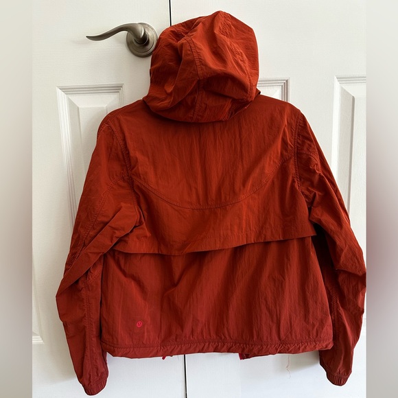 Lululemon Lightweight Hooded Jacket (Pale Raspberry) - Picture 11 of 12